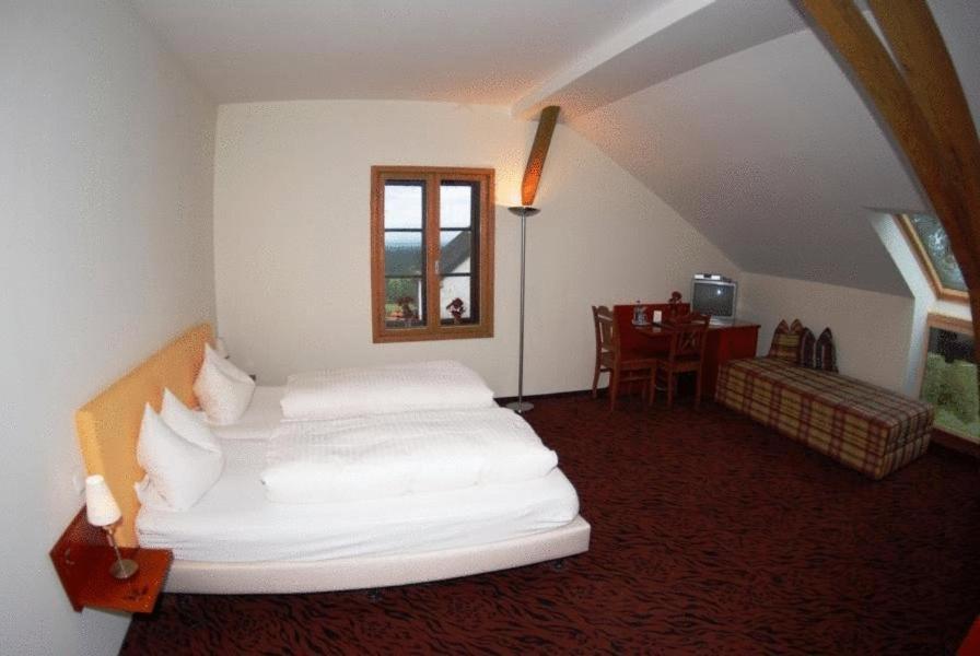 Hotel Zur Schonen Aussicht Feldkirchen-Westerham Phòng bức ảnh
